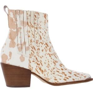 Dolce Vita Womens Serna Ivory Ankle Boots Heels 9.5 Medium Calf Hair / Fur